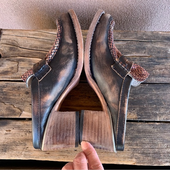 FREEBIRD by Steven Collins Leather Mule - Picture 9 of 9